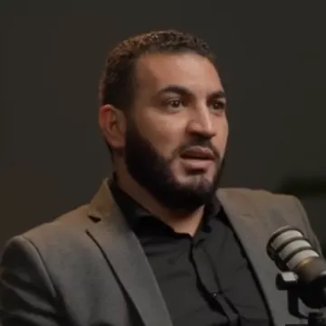 أدهم شرقاوي