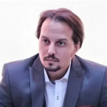أحمد خالد مصطفى